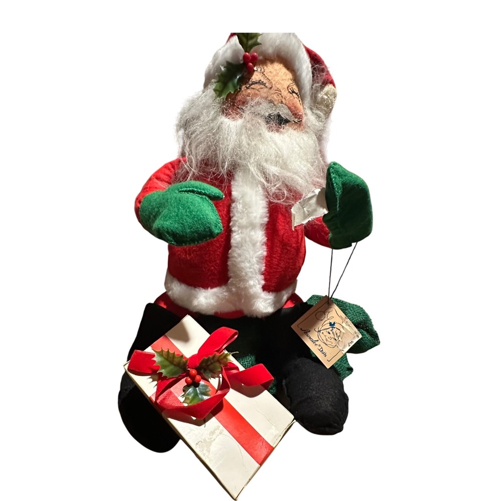 Annalee Mobilitee Dolls Santa Claus Christmas Plush Figure 5505‎ Gift Holding